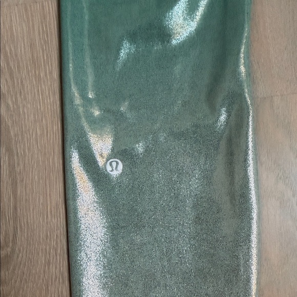 Lululemon Peloton Green Ombre Foil Wunder train 25” Leggings, EUC, sz 10 - Picture 10 of 11